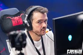 Gaules e Michel discutem a competitividade entre CS:GO e Valorant