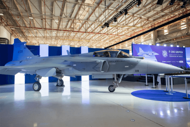 Lula apresenta o F-39E Gripen, novo caça produzido no Brasil