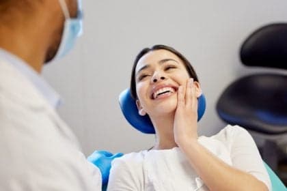Cuidado com receitas caseiras: risco para clareamento dental