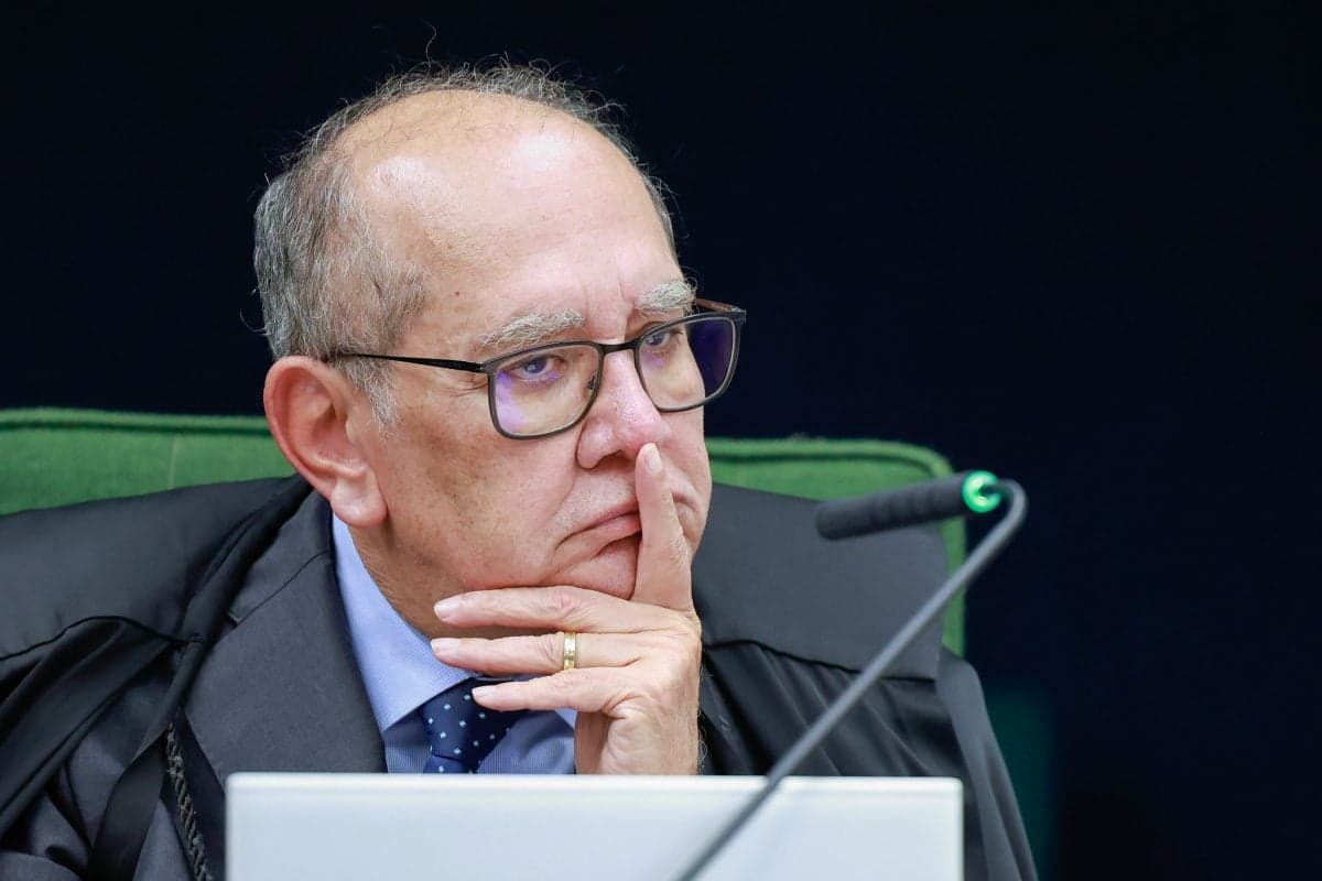 Gilmar Mendes pede a Fachin condução dos procedimentos sobre Moraes