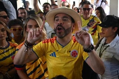 Abelardo de la Espriella vence eleição presidencial na Colômbia
