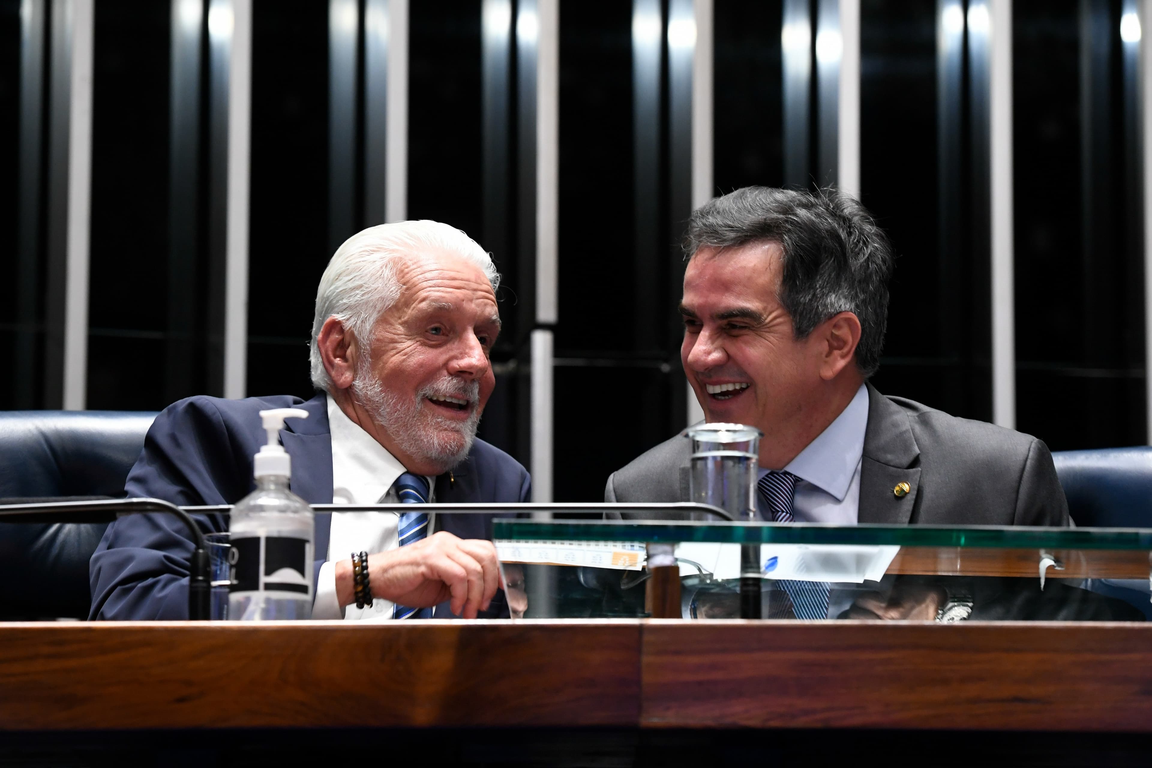 Jaques Wagner sob investigação da PF por emenda do FGC