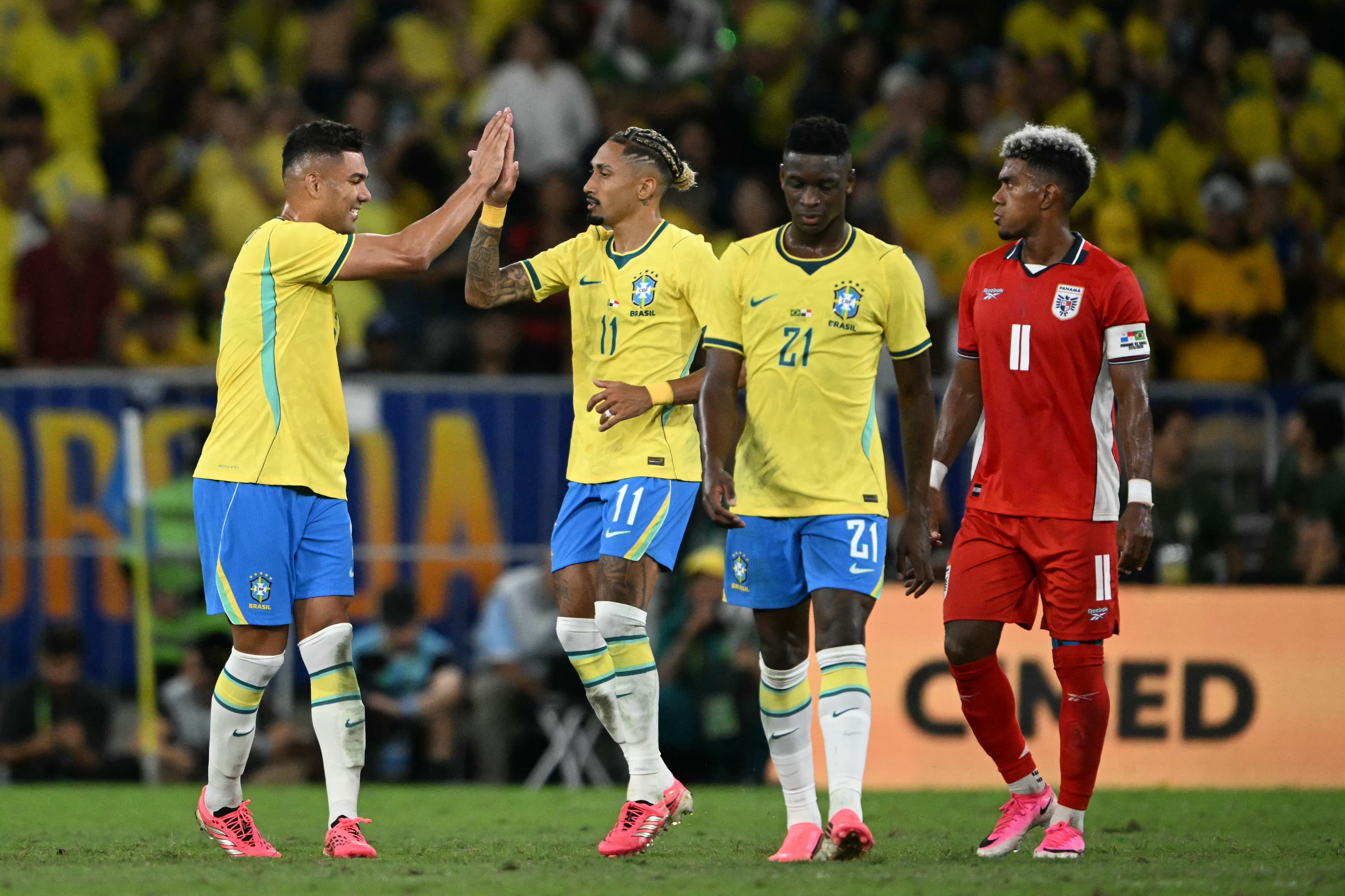 Chuteiras para Copa 2026 chegam a R$ 2.300 para brasileiros