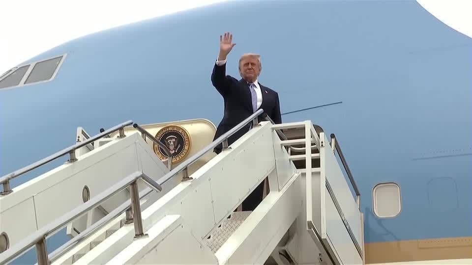Trump e Xi discutem comércio e segurança em reunião em Pequim
