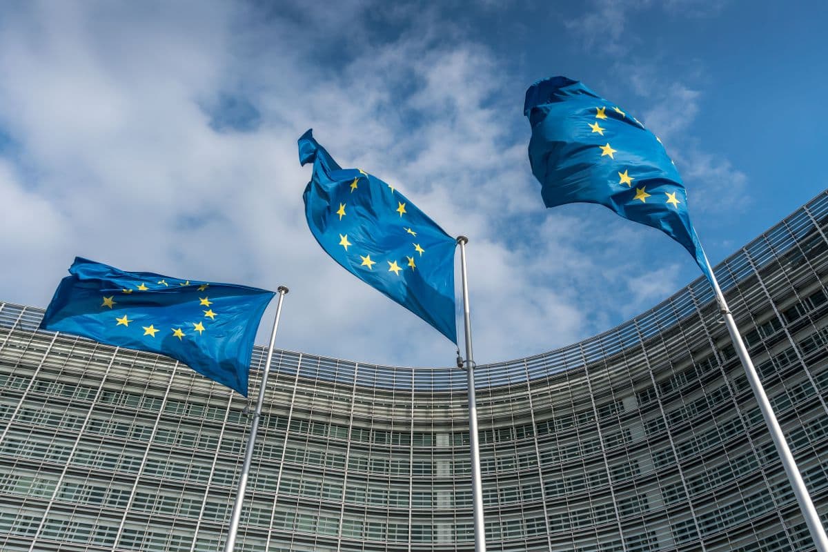 PMI da zona do euro atinge 49,5 e supera expectativas de analistas
