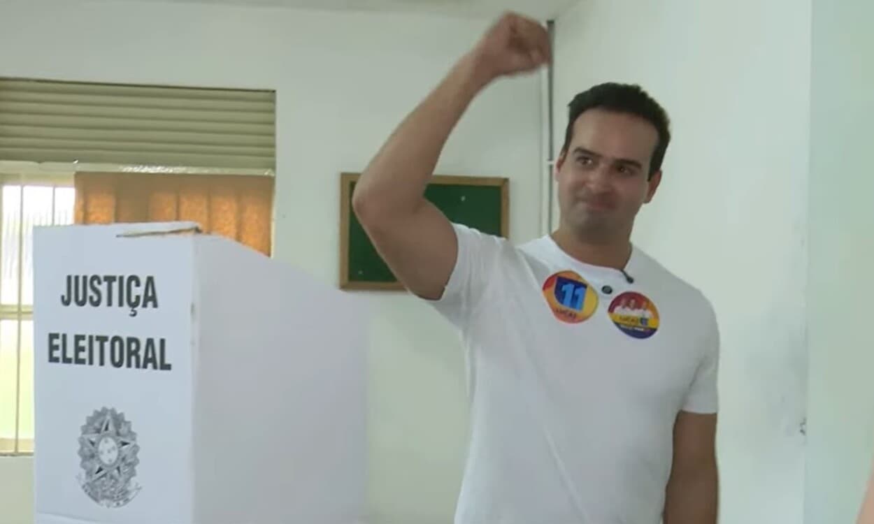 Alvinho Lira e Zé Teixeira se destacam como candidatos mais jovens e mais velhos eleitos