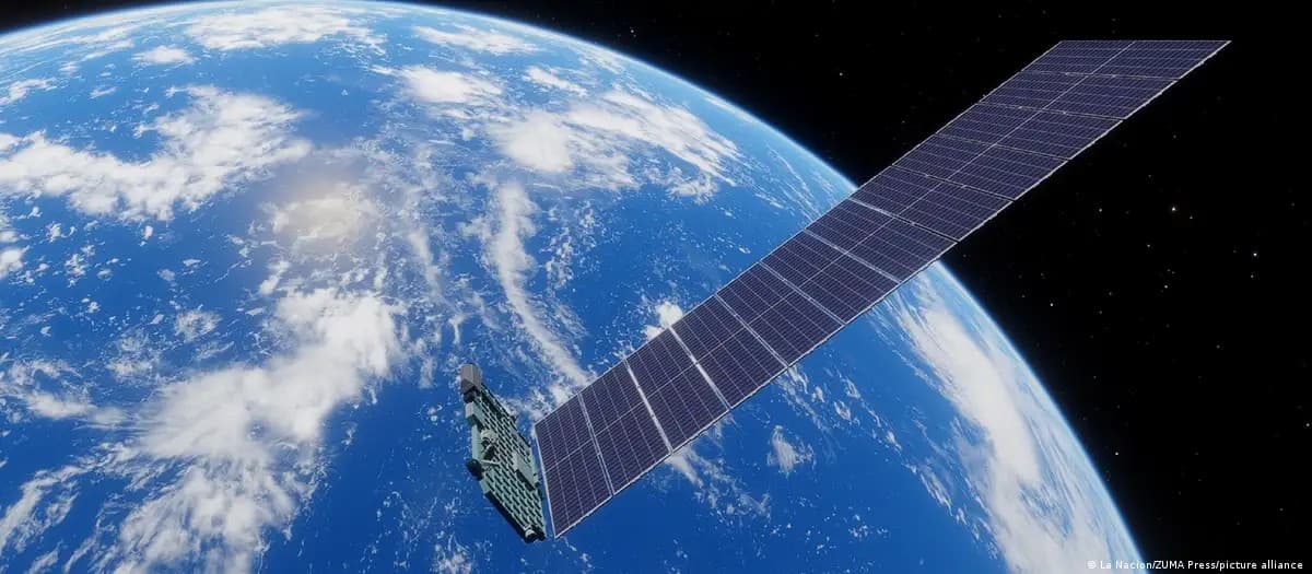 Elon Musk se torna o primeiro trilionário da história com Starlink