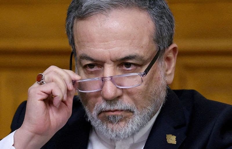 Irã destaca prontidão militar e pede união entre muçulmanos