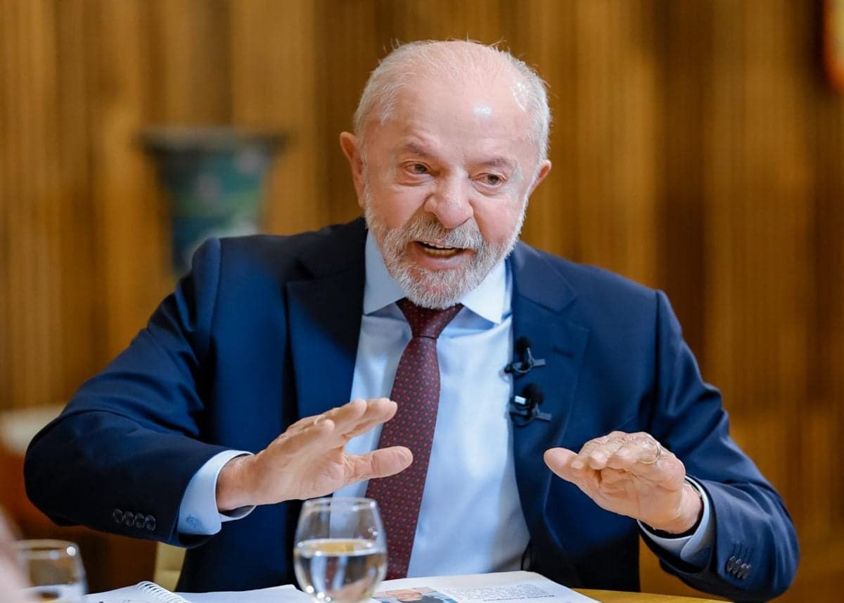 Lula nega caráter eleitoral de reajuste do Bolsa Família e outras medidas