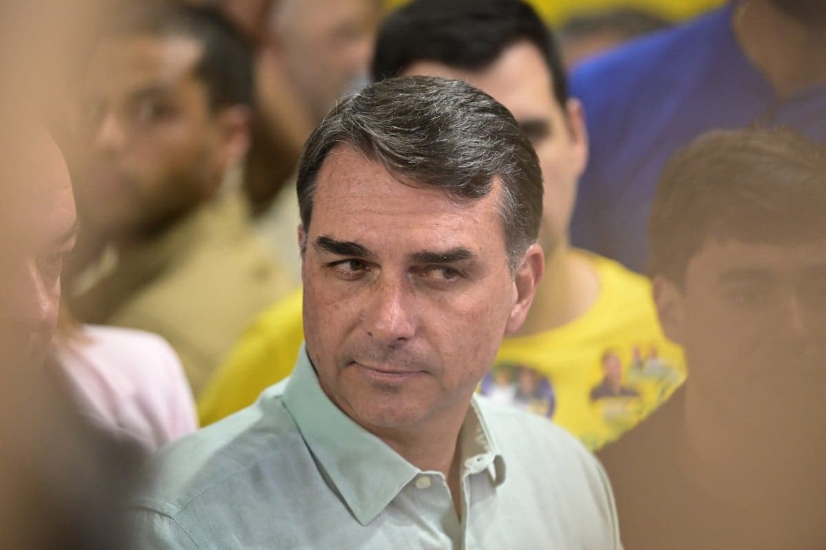 Flávio Bolsonaro lidera pesquisa para presidência em São Paulo