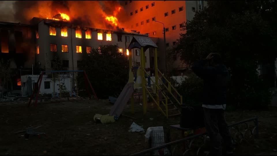 Ataque de drone russo em Kiev mata mãe e filhos