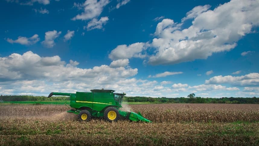 Paralisação de máquinas agrícolas gera perdas exorbitantes no campo