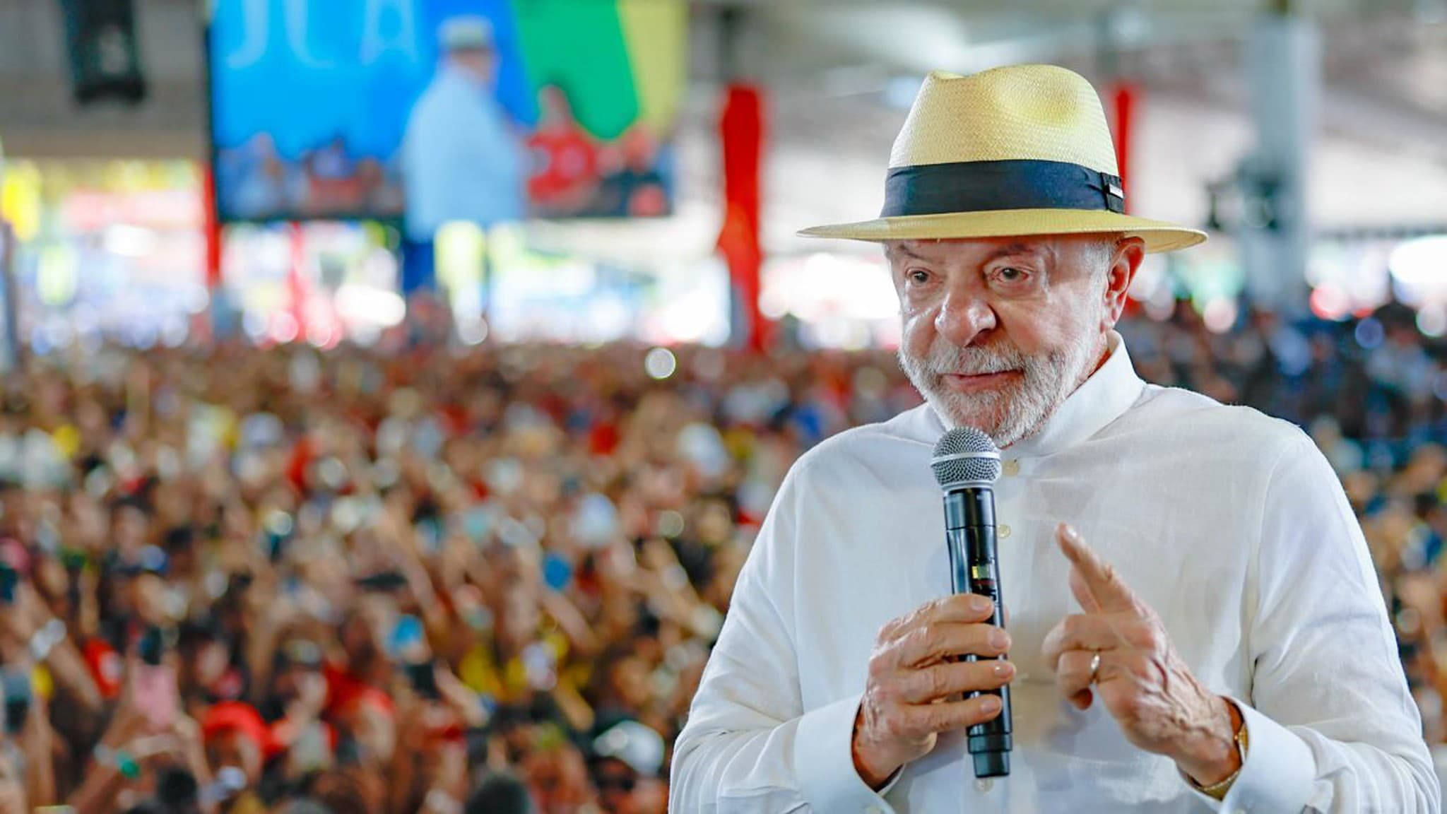 Lula expressa otimismo sobre fim da taxação de compras internacionais