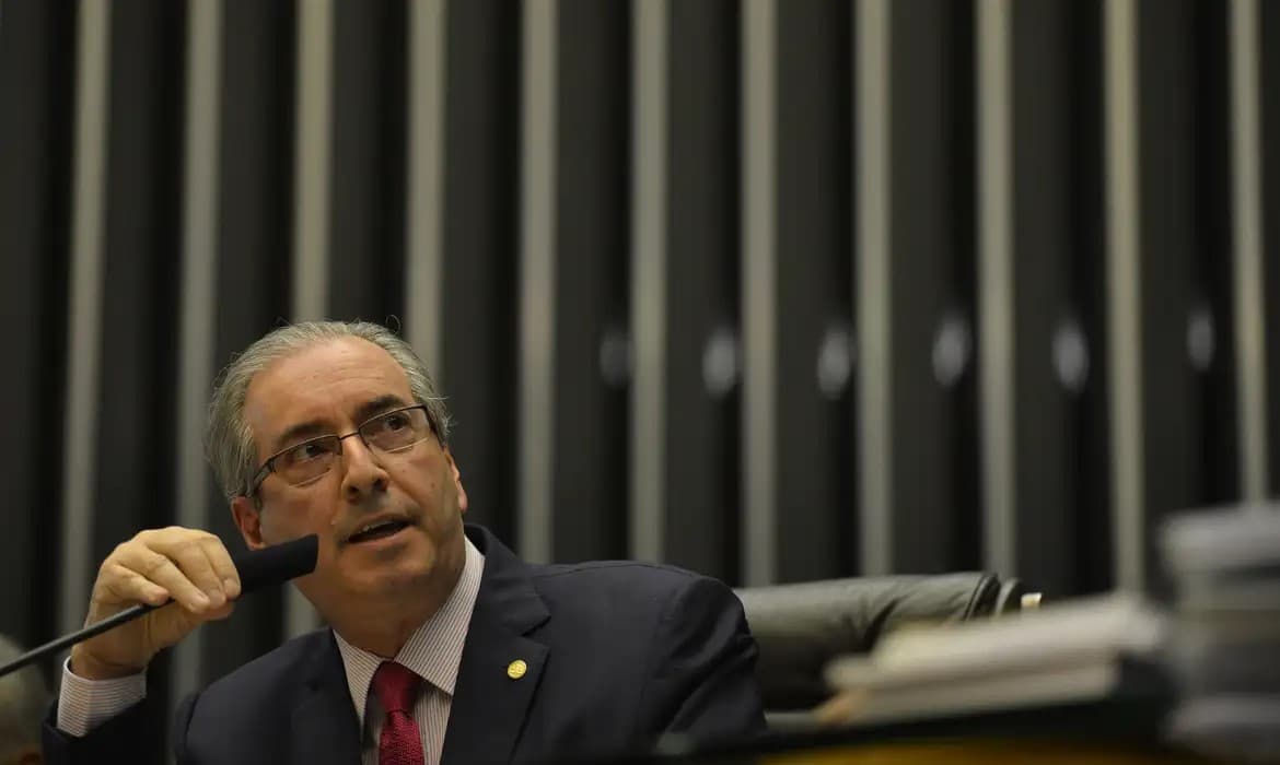 PF investiga Eduardo Cunha por possível desvio de emendas parlamentares