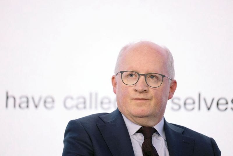 Philip Lane do BCE analisa impacto da IA no mercado de trabalho