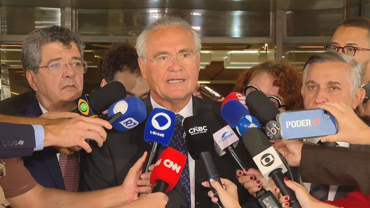 Senador Renan Calheiros discute PL do endividamento rural com Durigan