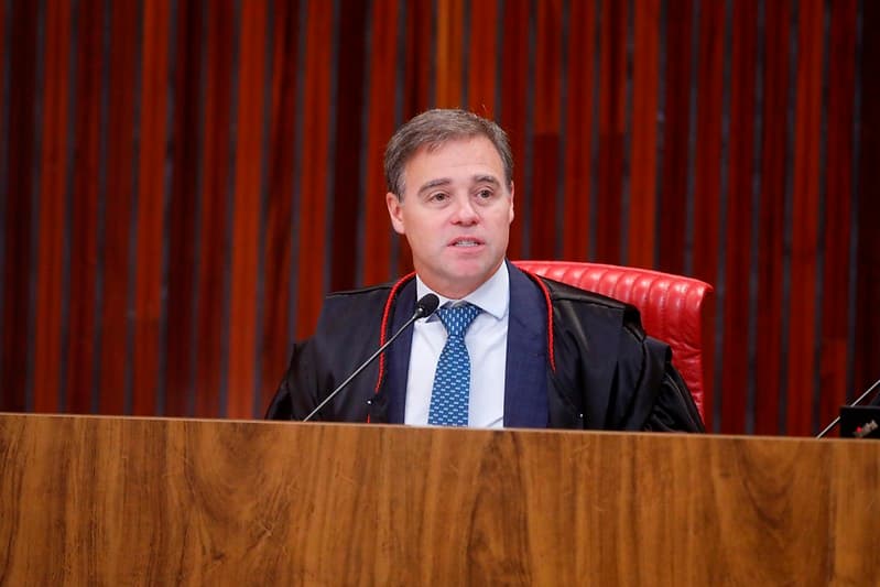 André Mendonça defende imparcialidade no Judiciário em podcast