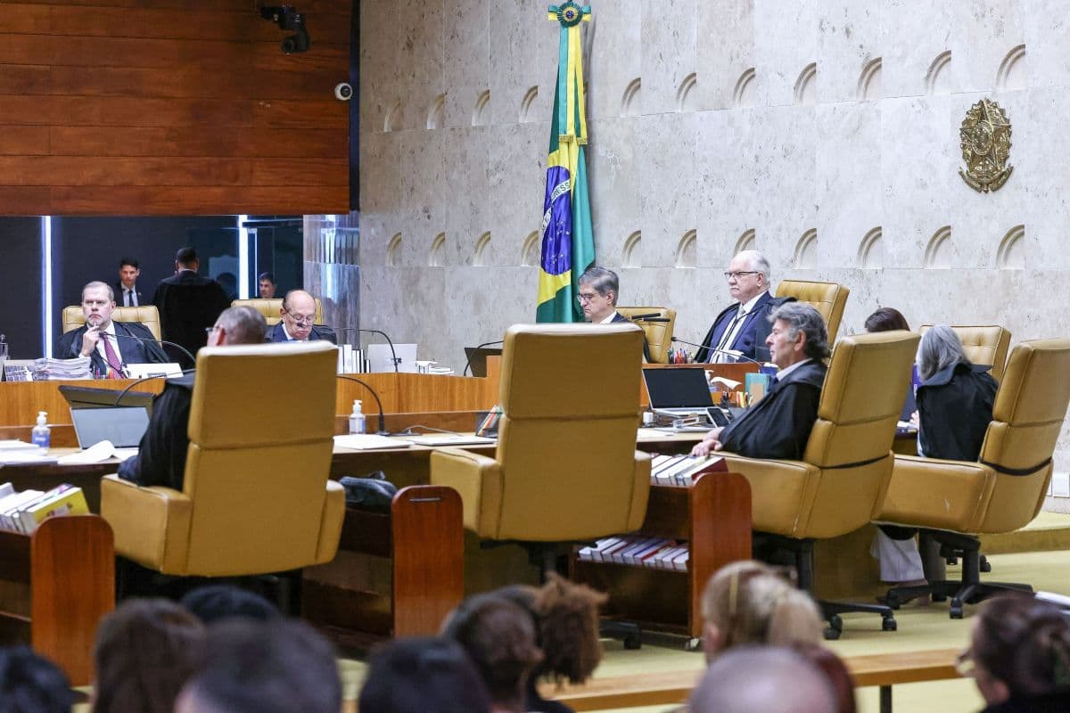 STF libera pagamentos a juízes, mantendo limites em verbas