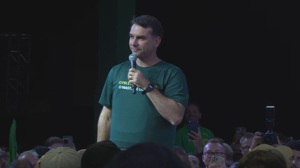 Maioria Penal: Flávio Bolsonaro enfrenta críticas na CCJ