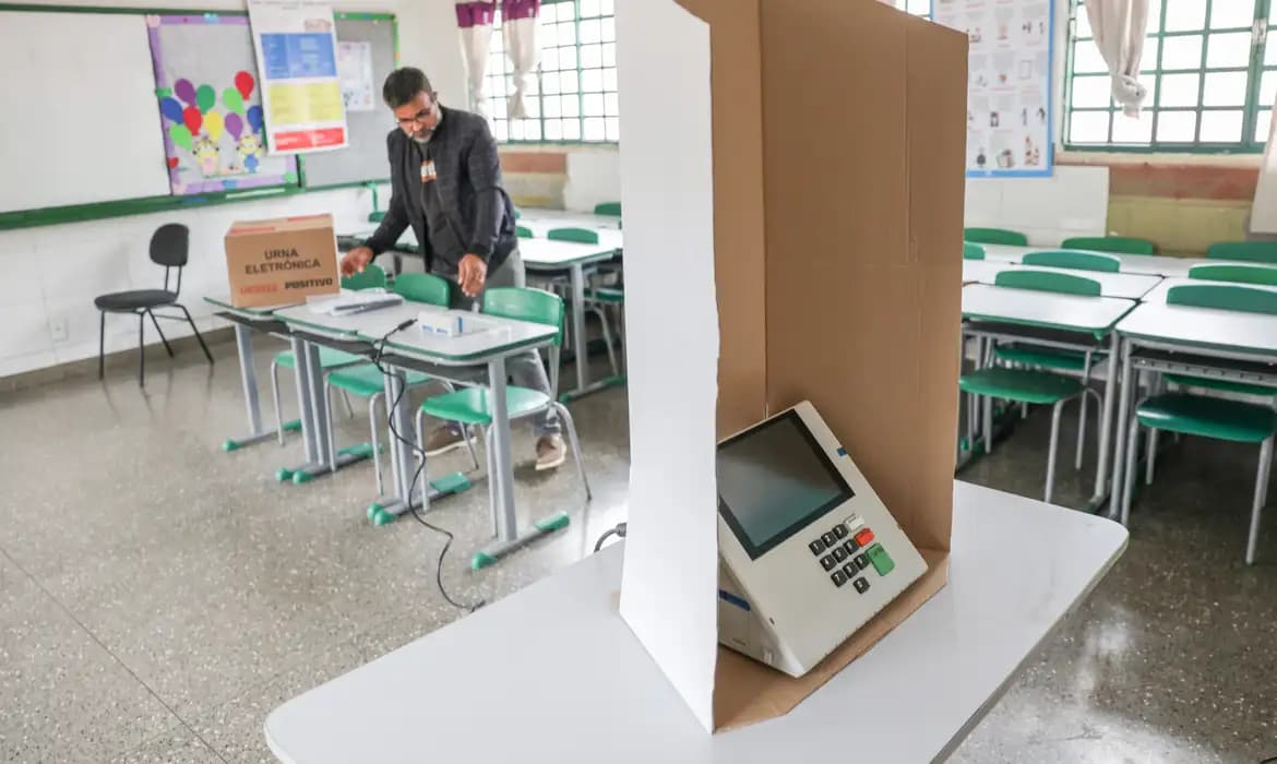 Eleições em São Paulo ocorrem sem grandes problemas, informa TRE-SP