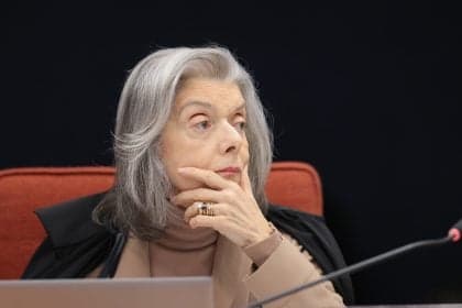 Cármen Lúcia autoriza Bíblias em braile em Campinas com restrições