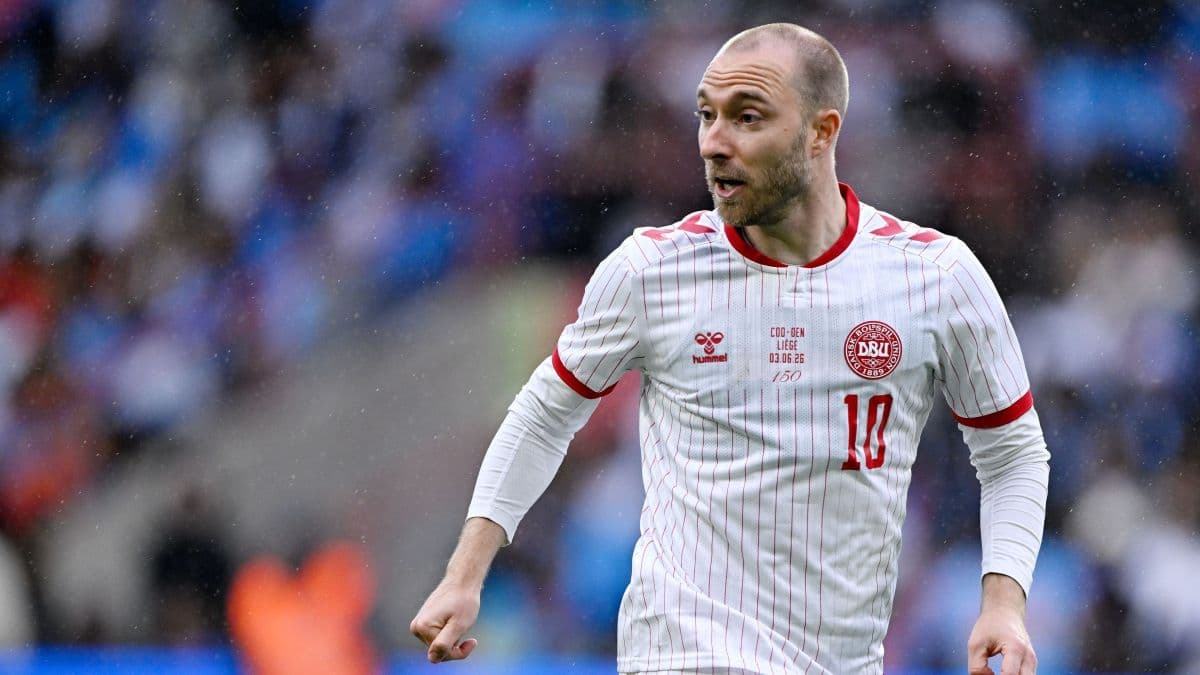 Christian Eriksen se recupera após colapso em amistoso na Dinamarca