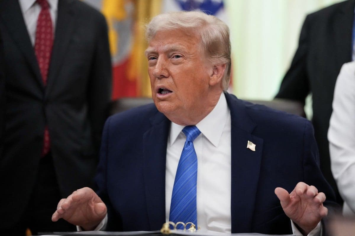 Trump ameaça Irã com represálias por mortes de soldados americanos