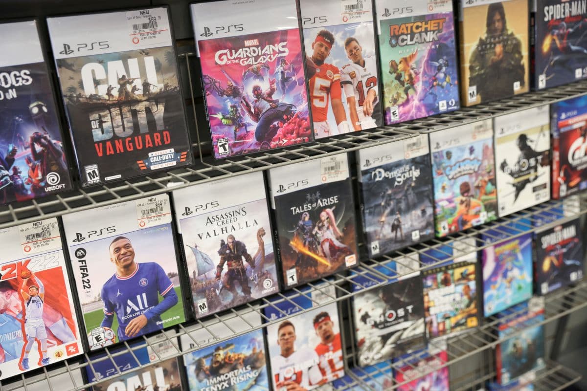 Sony abandona discos físicos e aposta em jogos digitais a partir de 2028
