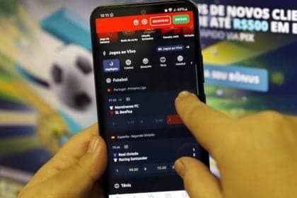 Justiça determina devolução de R$ 180 mil a apostador com ludopatia