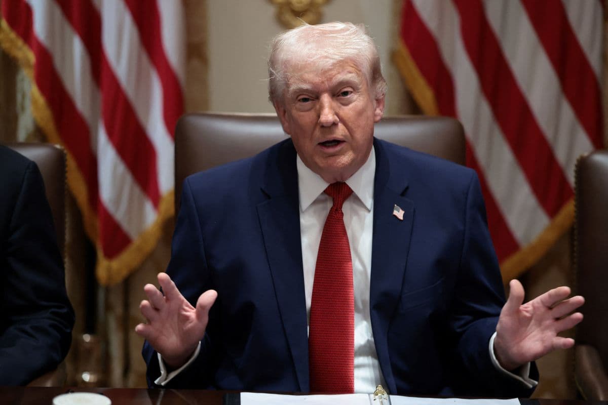 Trump Avalia Possibilidade de Tomar Ilha de Kharg em Meio a Tensão no Golfo Pérsico