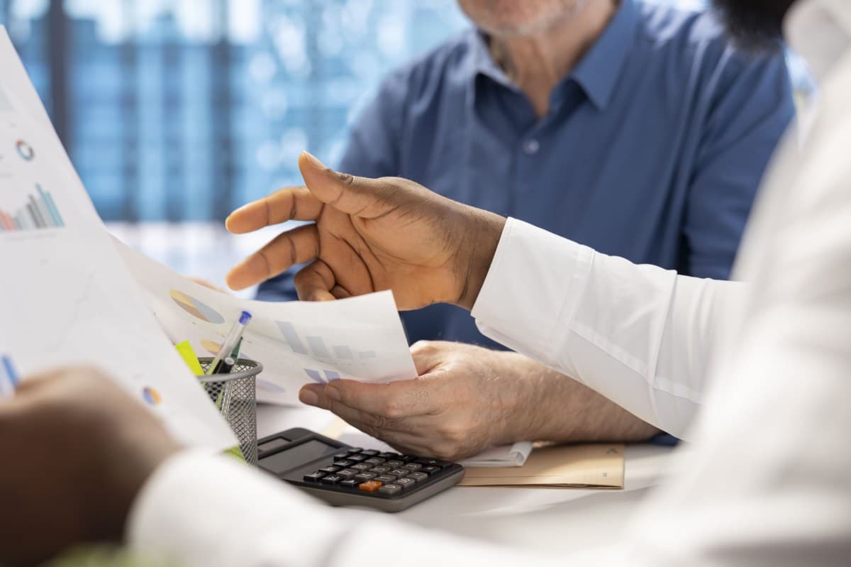 PMEs hesitam em investir no Dia dos Pais, diz Serasa Experian