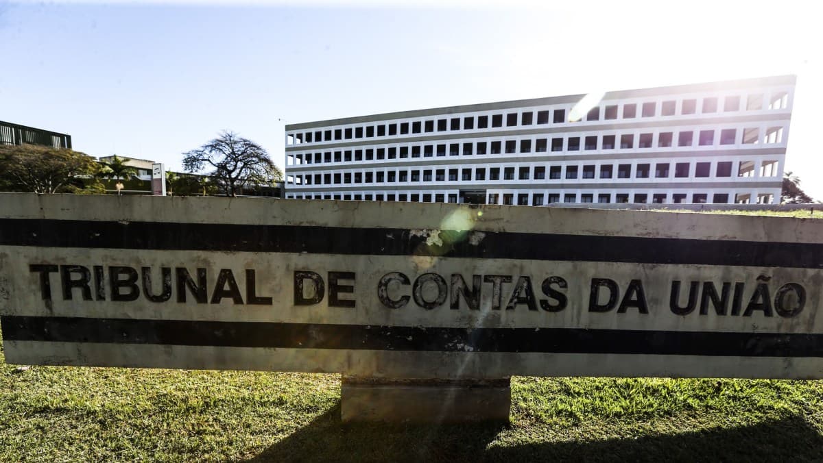 ICTSI desafia Maersk em disputa por terminal em Pernambuco