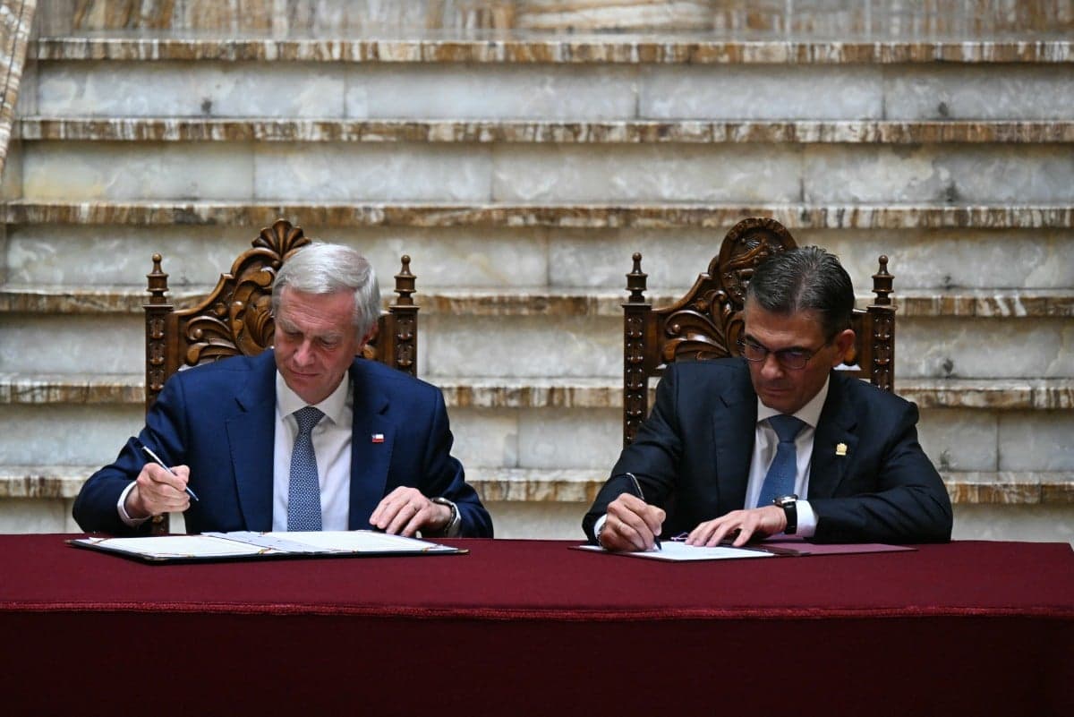 Presidentes da Bolívia e do Chile firmam acordos históricos em La Paz