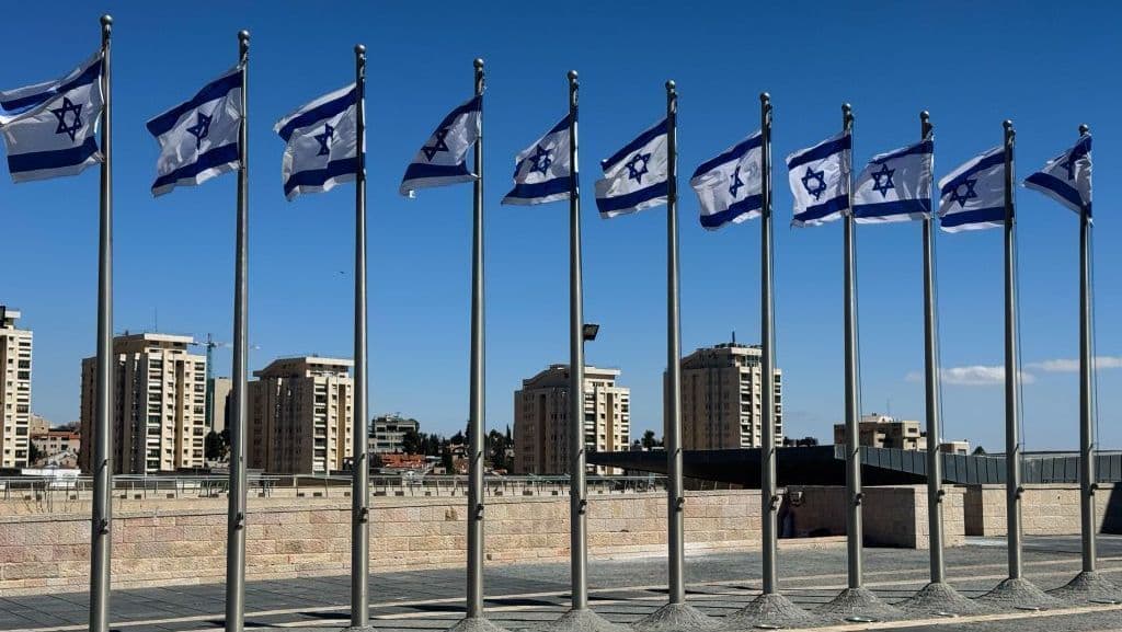 Knesset aprova pena de morte para palestinos em tribunal militar
