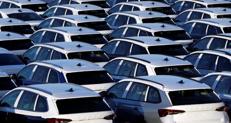 Veículos elétricos têm alta de 196% nos emplacamentos em 2026