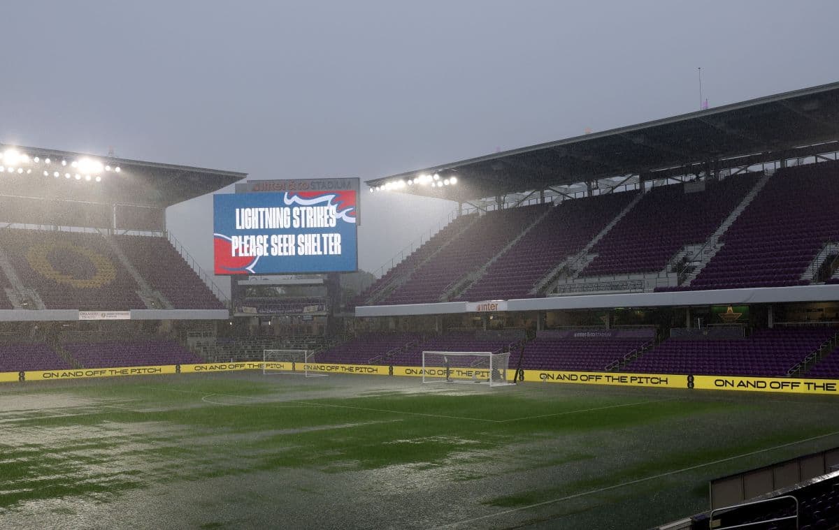 Amistoso Inglaterra x Costa Rica adiado por temporal em Orlando