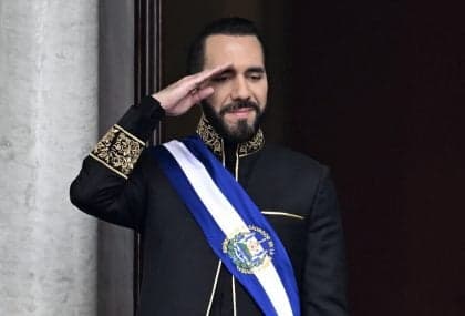 El Salvador aprova prisão perpétua para adolescentes envolvidos em crimes graves