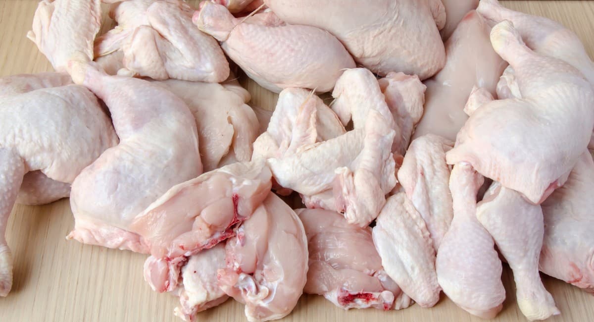 Preços da carne de frango caem após três semanas de alta