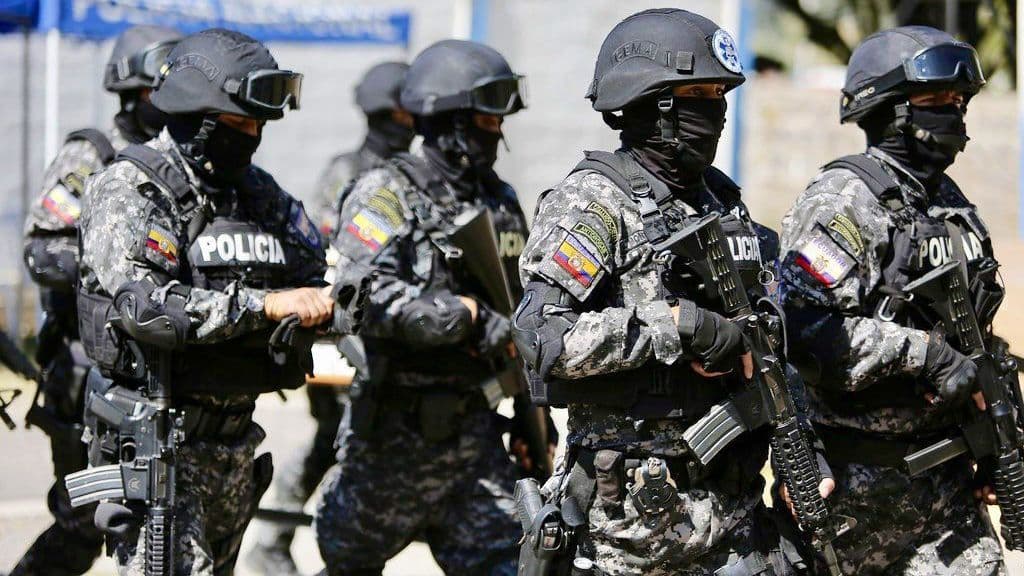 Equador implementa toque de recolher até 18 de maio devido à violência
