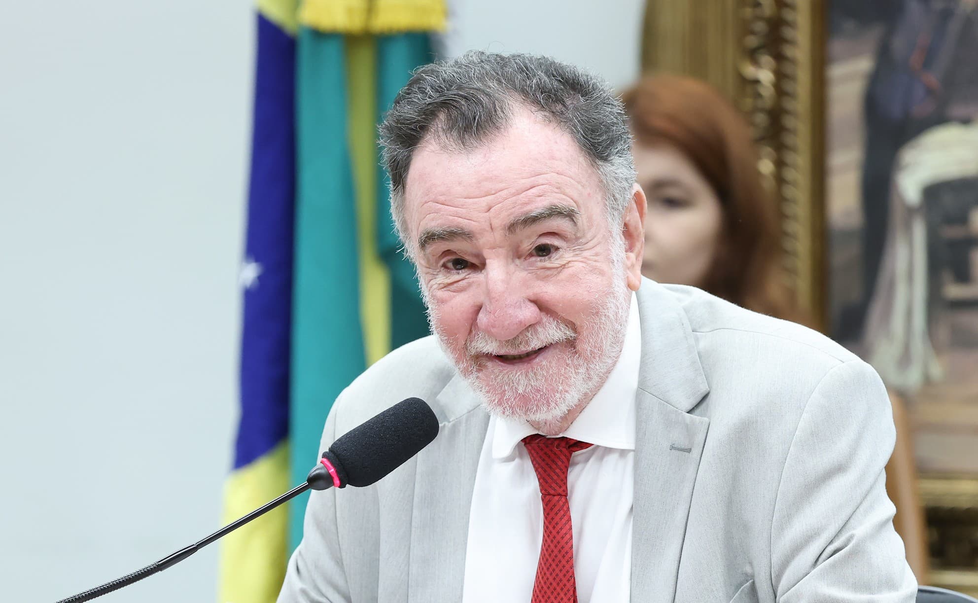 Lula escolhe Patrus Ananias como candidato ao governo de Minas Gerais