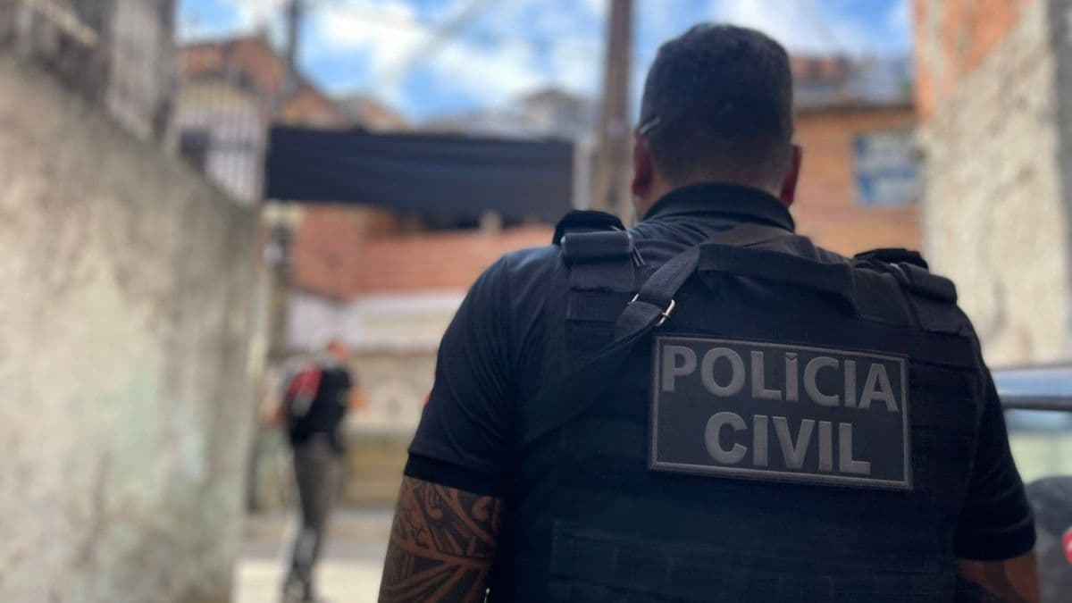 Mãe é presa após incêndio matar três crianças na Bahia