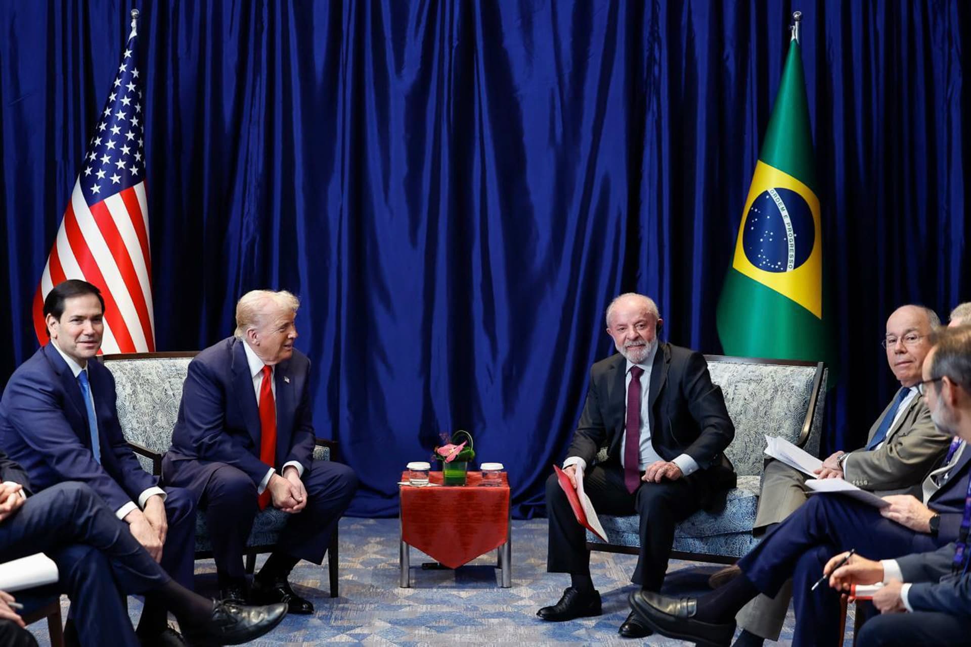 Brasil rejeita sobretaxa de 12,5% dos EUA por trabalho forçado