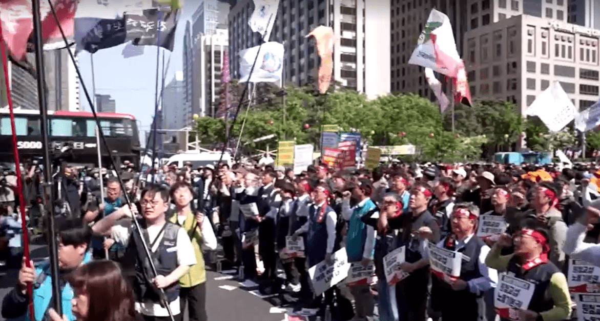 Sul-coreanos celebram Dia do Trabalho com protestos por direitos