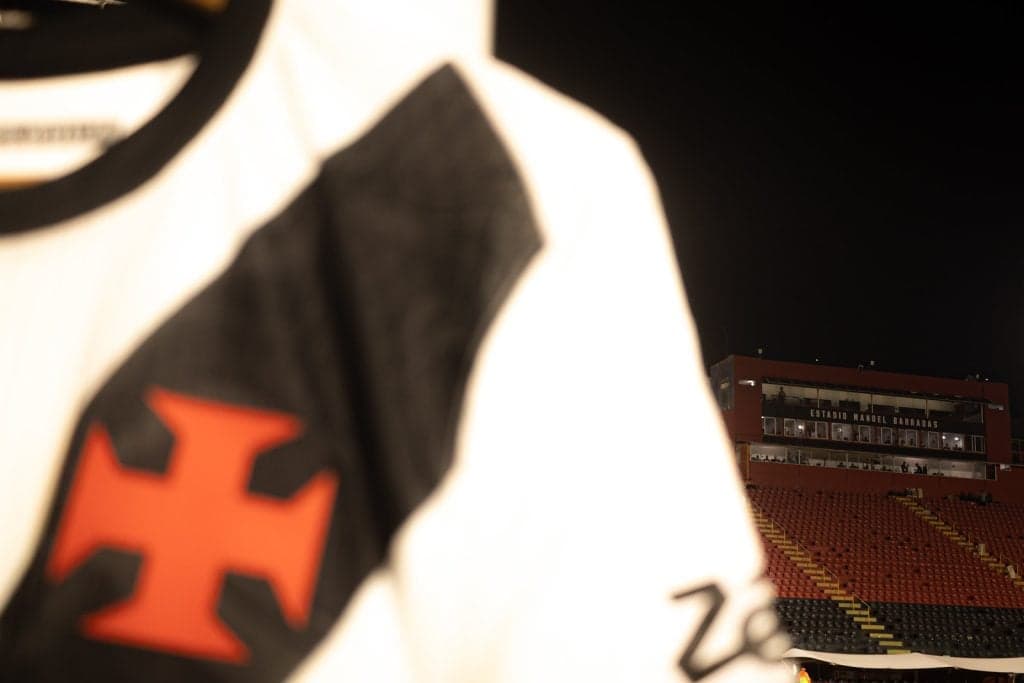 Andrés Gómez retorna ao Vasco para duelo contra o Remo