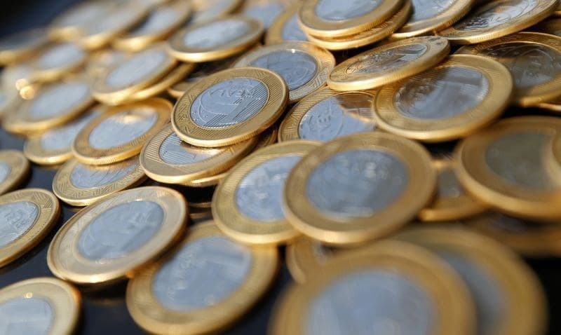 Taxas dos DIs caem após resultado do primeiro turno das eleições