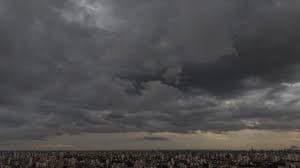 Clima e tempo em São Paulo: Tempestades e previsão de granizo na madrugada