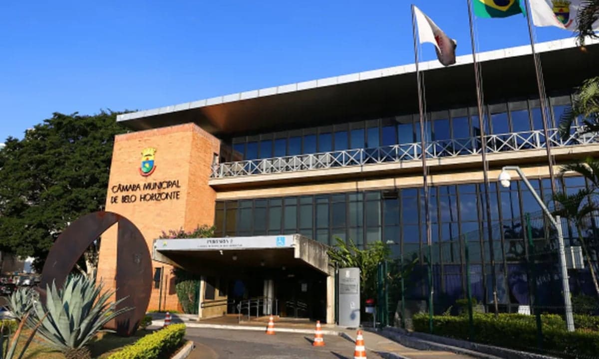 Câmara de BH aprova combate à cristofobia com multa prevista