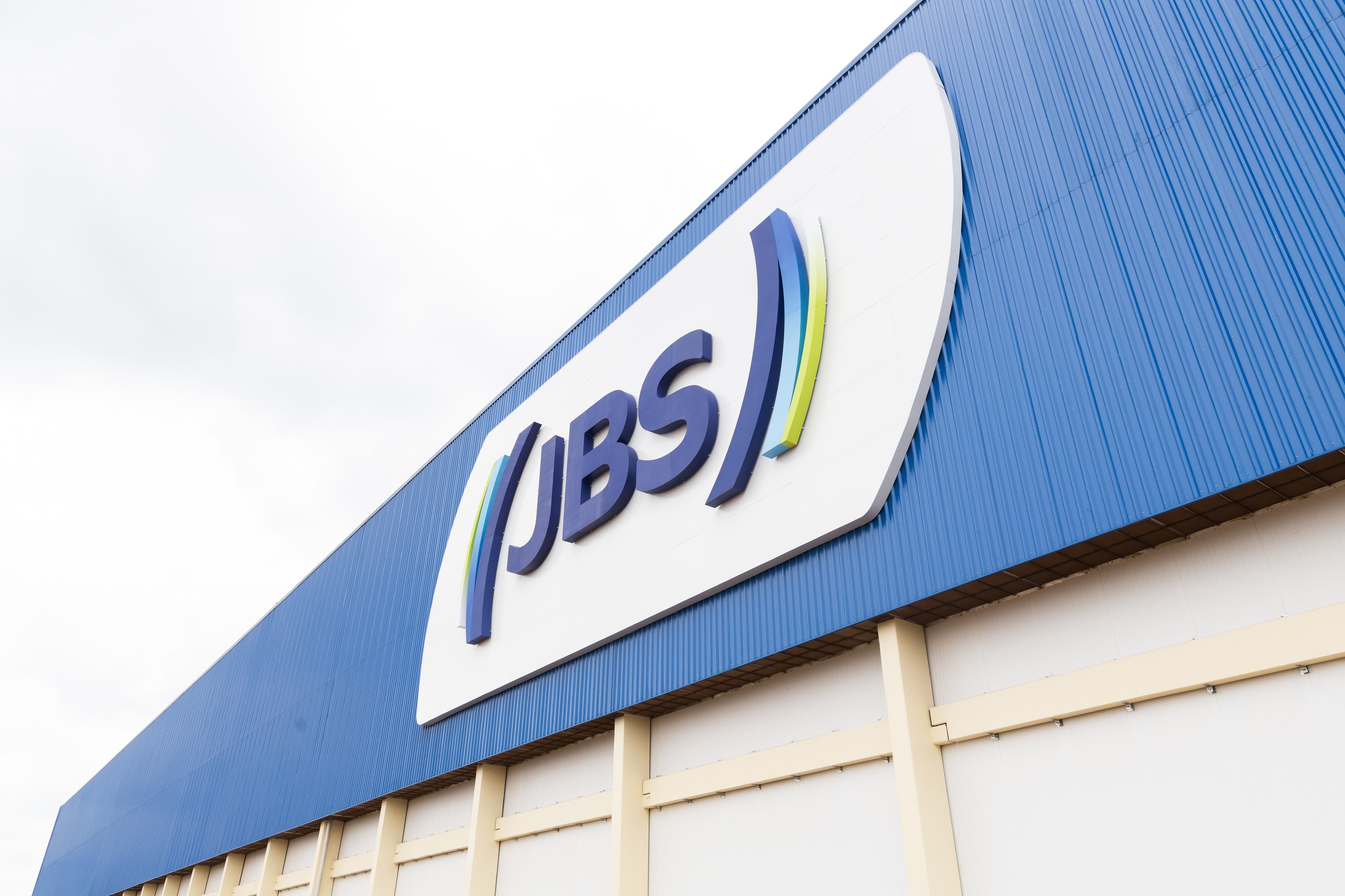 JBS e Viva Holding anunciam joint venture na produção de couros