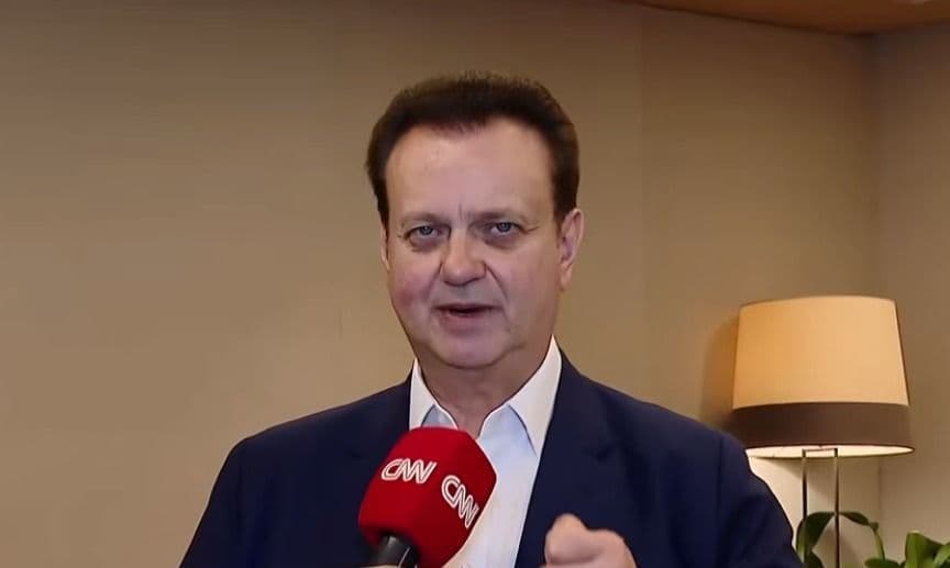 Kassab propõe fim da escala 6x1 com garantias para trabalhadores