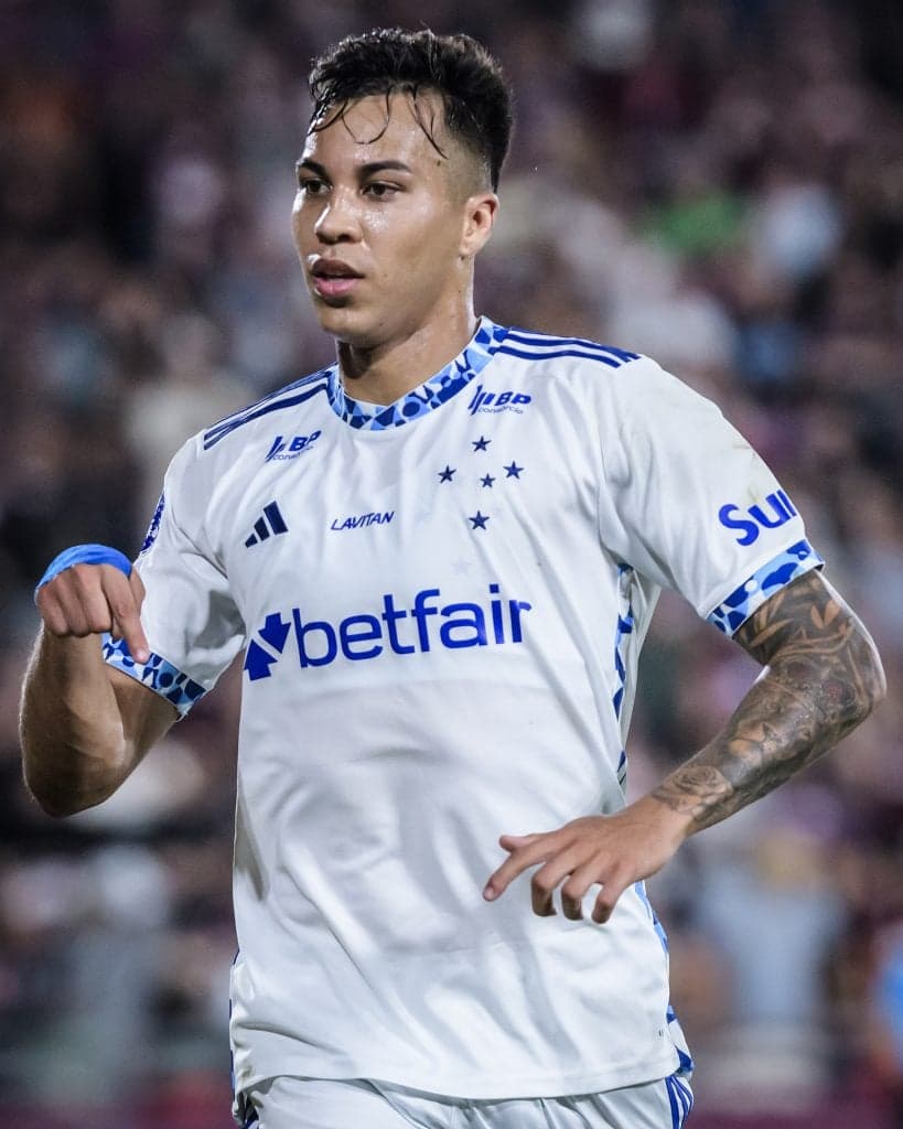 Kaio Jorge brilha com hat-trick e leva Cruzeiro à vitória sobre o Grêmio